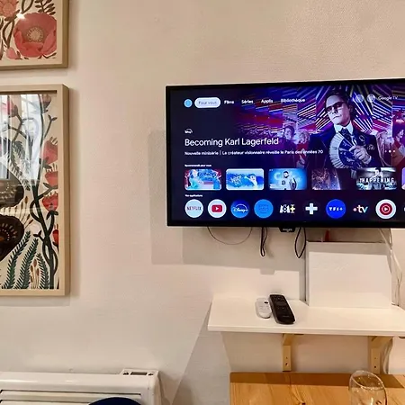 Fully Equipped - 2 Guests - 3 Mins From Metro Apartmán