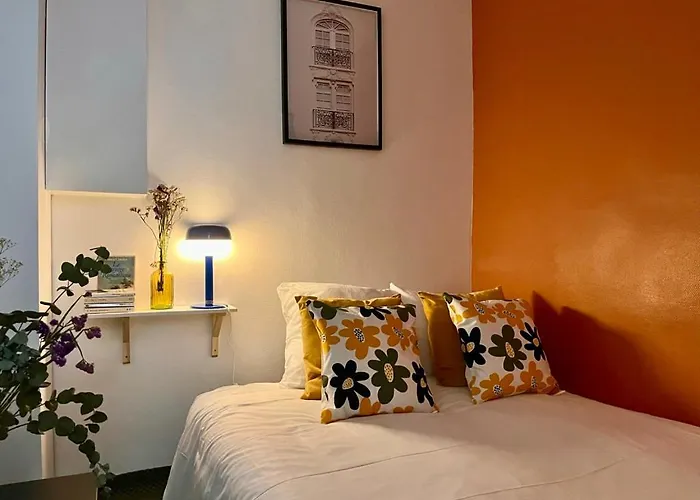 Fully Equipped - 2 Guests - 3 Mins From Metro Apartamento *