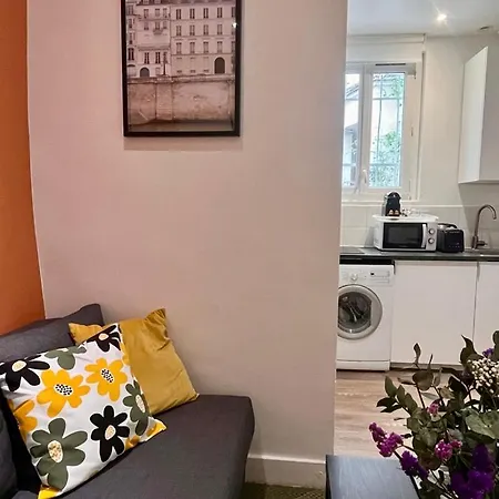 Apartment Fully Equipped - 2 Guests - 3 Mins From Metro *