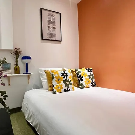 Fully Equipped - 2 Guests - 3 Mins From Metro Apartment Paris